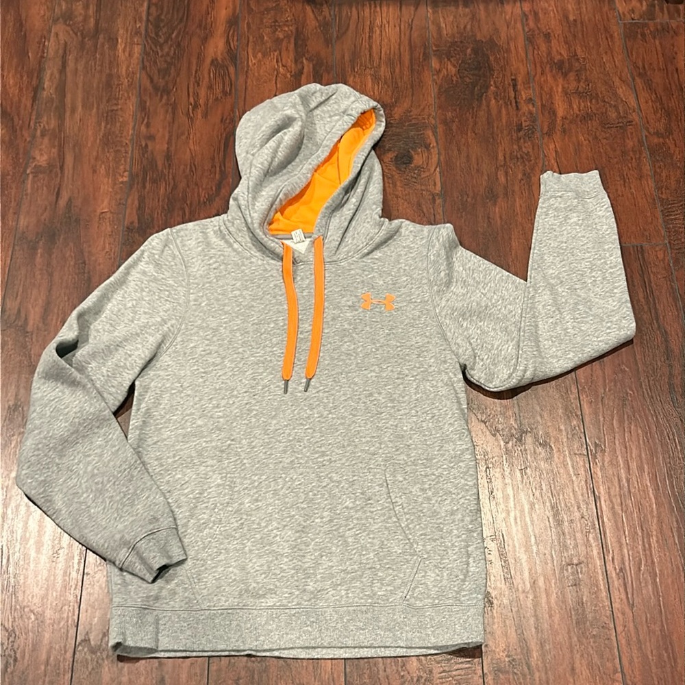 Gray Under Armour hoodie size small